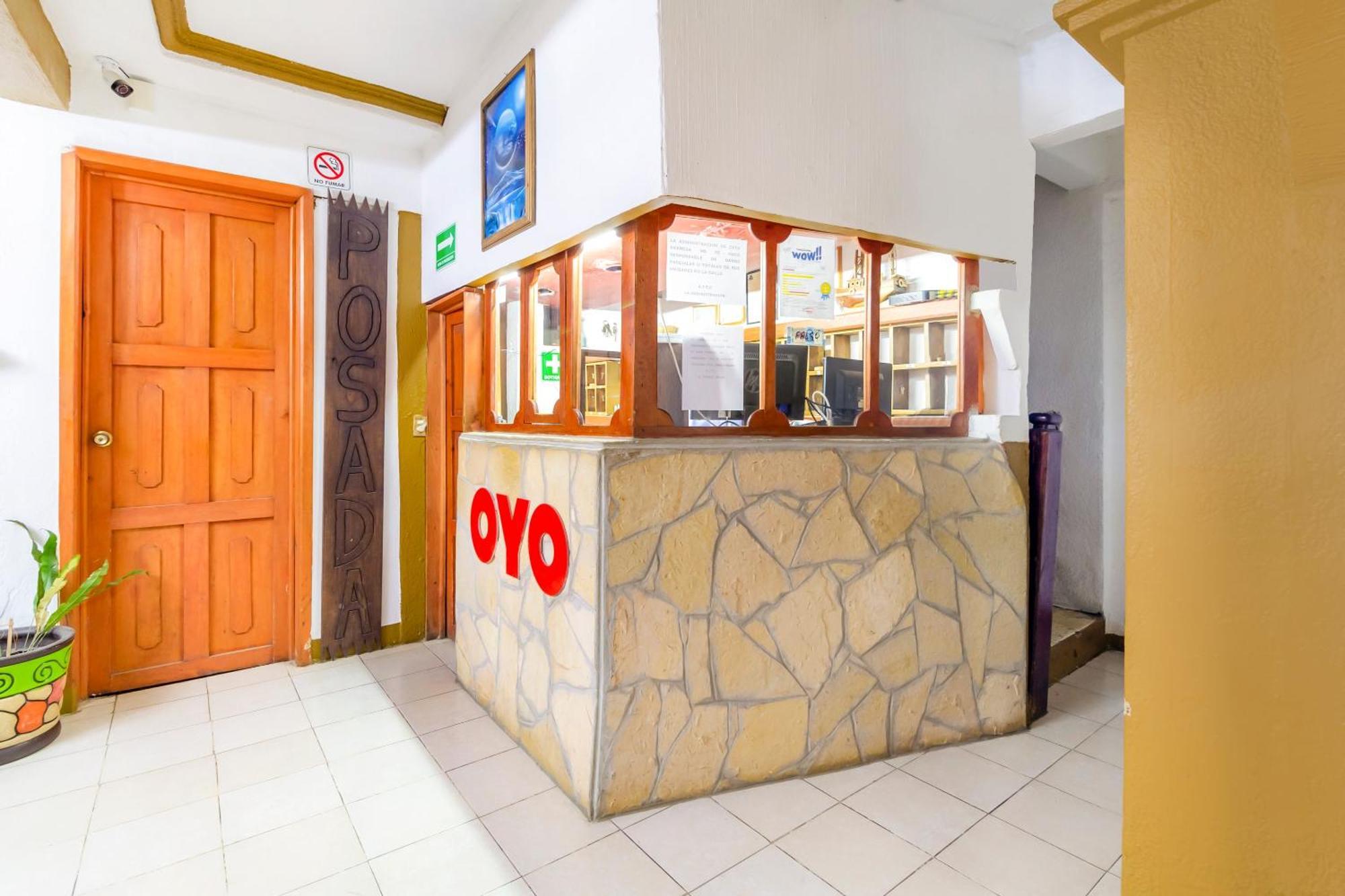 Oyo Hotel La Luna, Templo De Santo Domingo De Guzman San Cristóbal de Las Casas Buitenkant foto