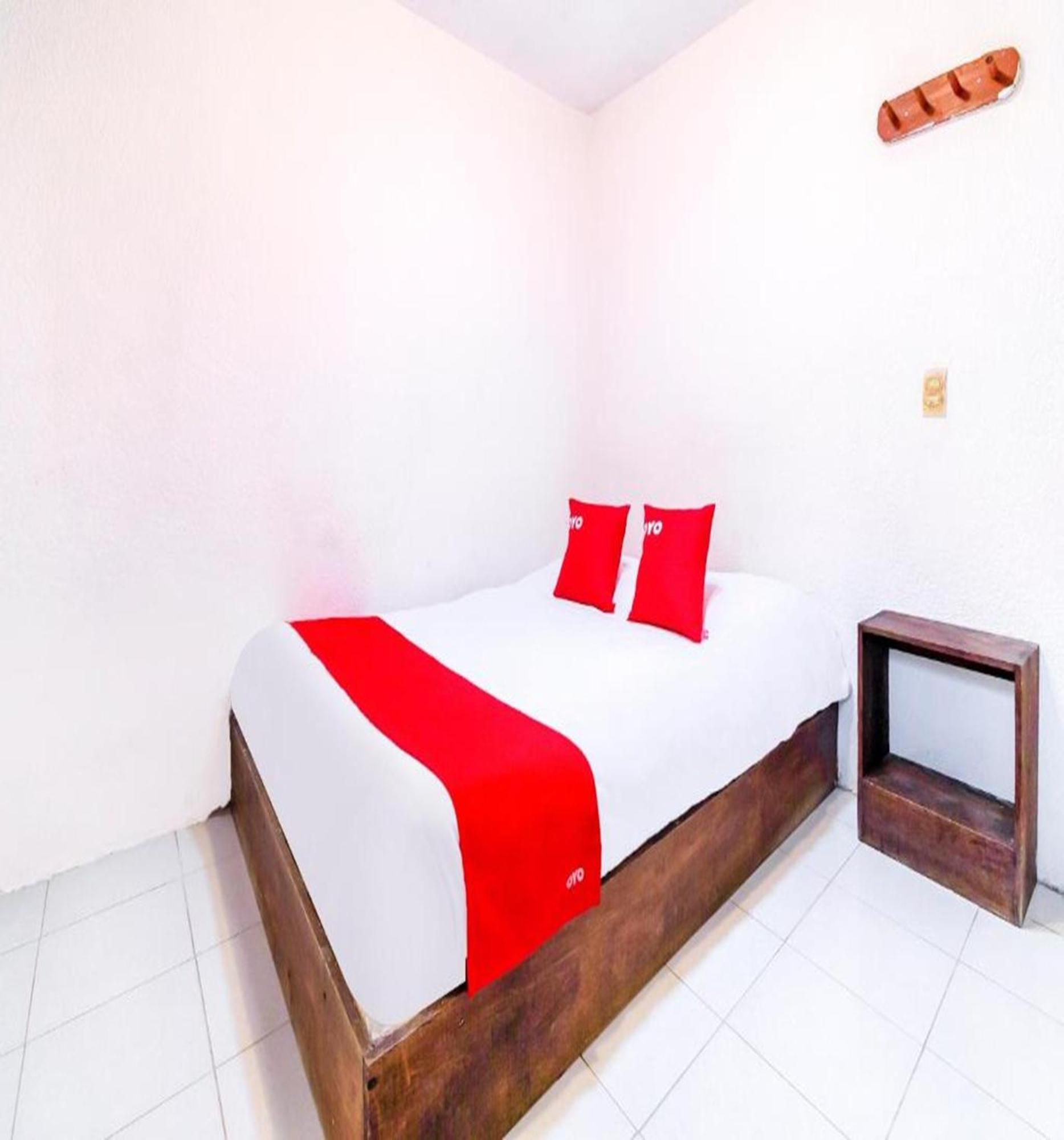Oyo Hotel La Luna, Templo De Santo Domingo De Guzman San Cristóbal de Las Casas Buitenkant foto